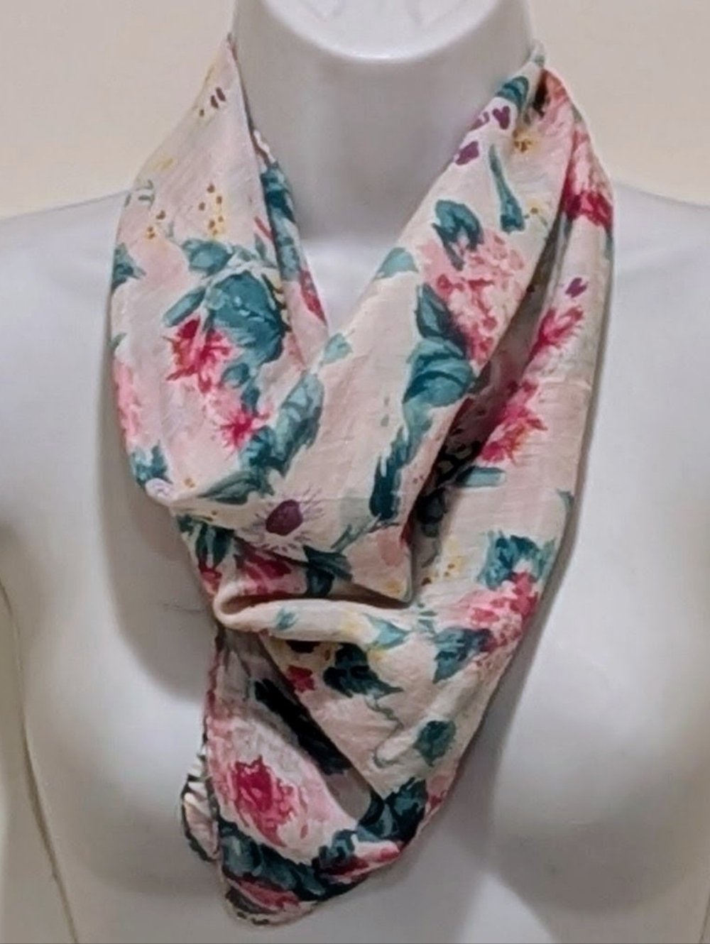 3/$30 NWOT Beckwoman  20”x20” White and Pink Floral Ascot Scarf